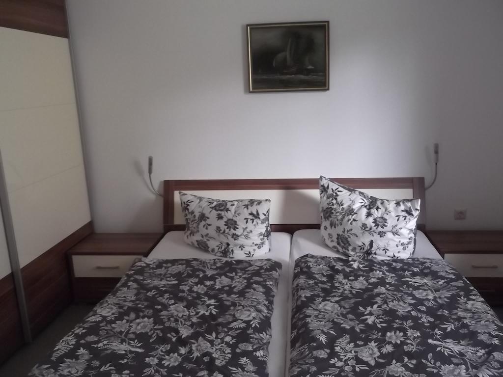 Appartementhaus Zur Schaabe Glowe Zimmer foto