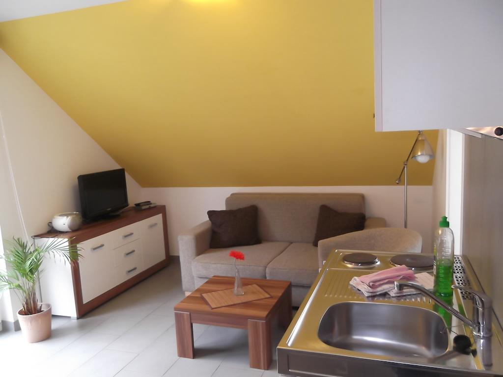 Appartementhaus Zur Schaabe Glowe Zimmer foto
